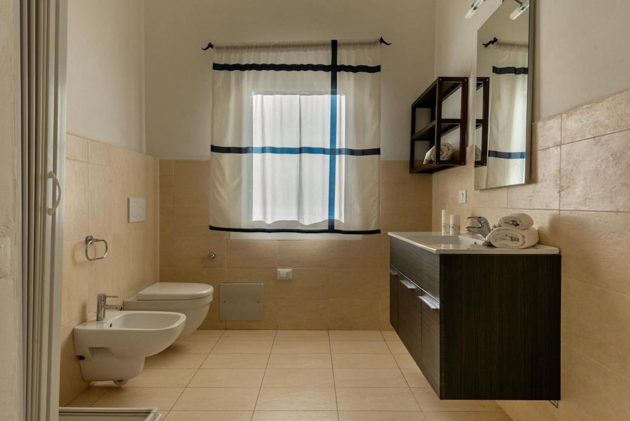 Residence Con Piscina A 4 Km Da Baja Sardinia Cala Bitta Экстерьер фото